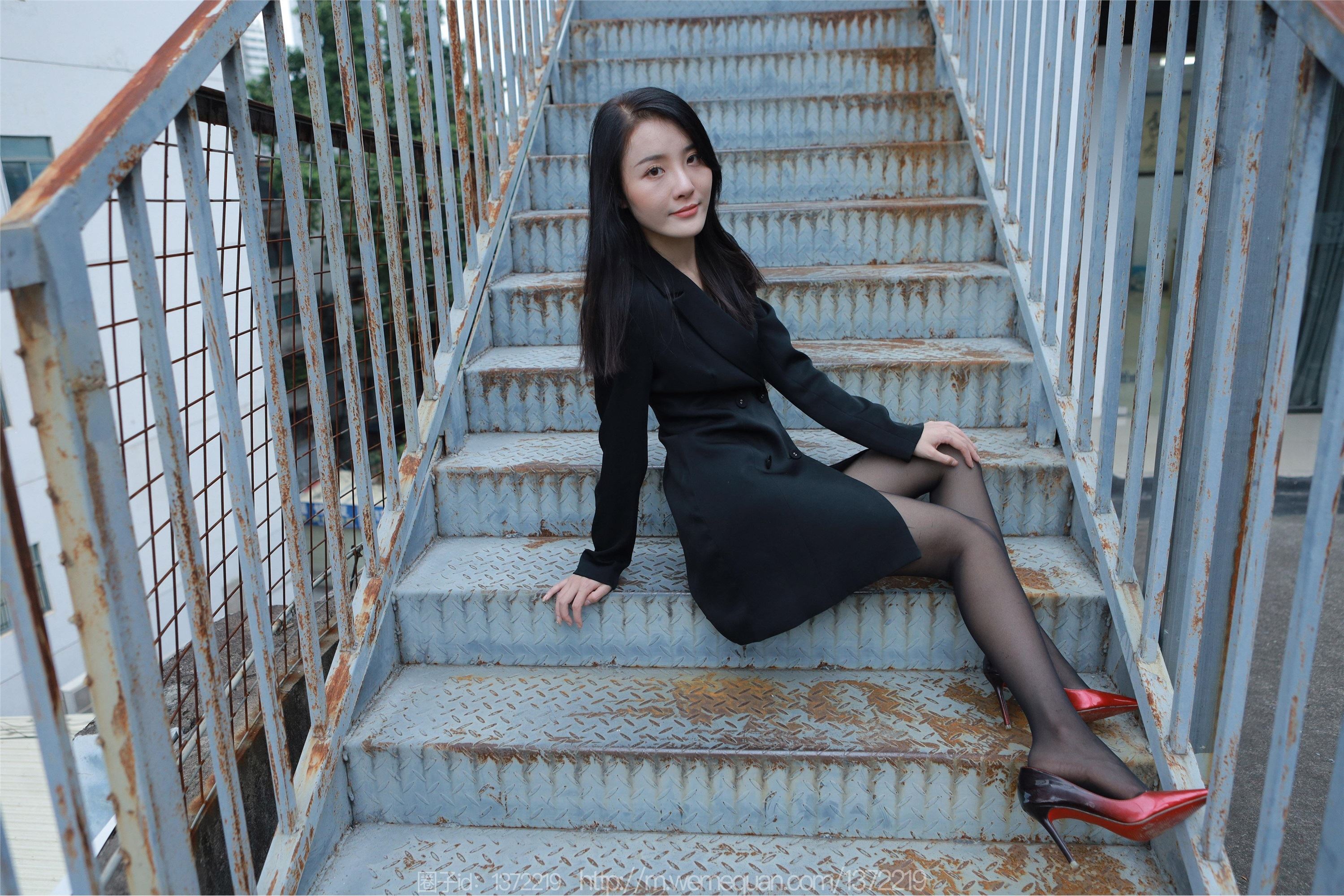 IESS异思趣向  2023.04.18 丝享家 1425 婉萍《小辣椒》